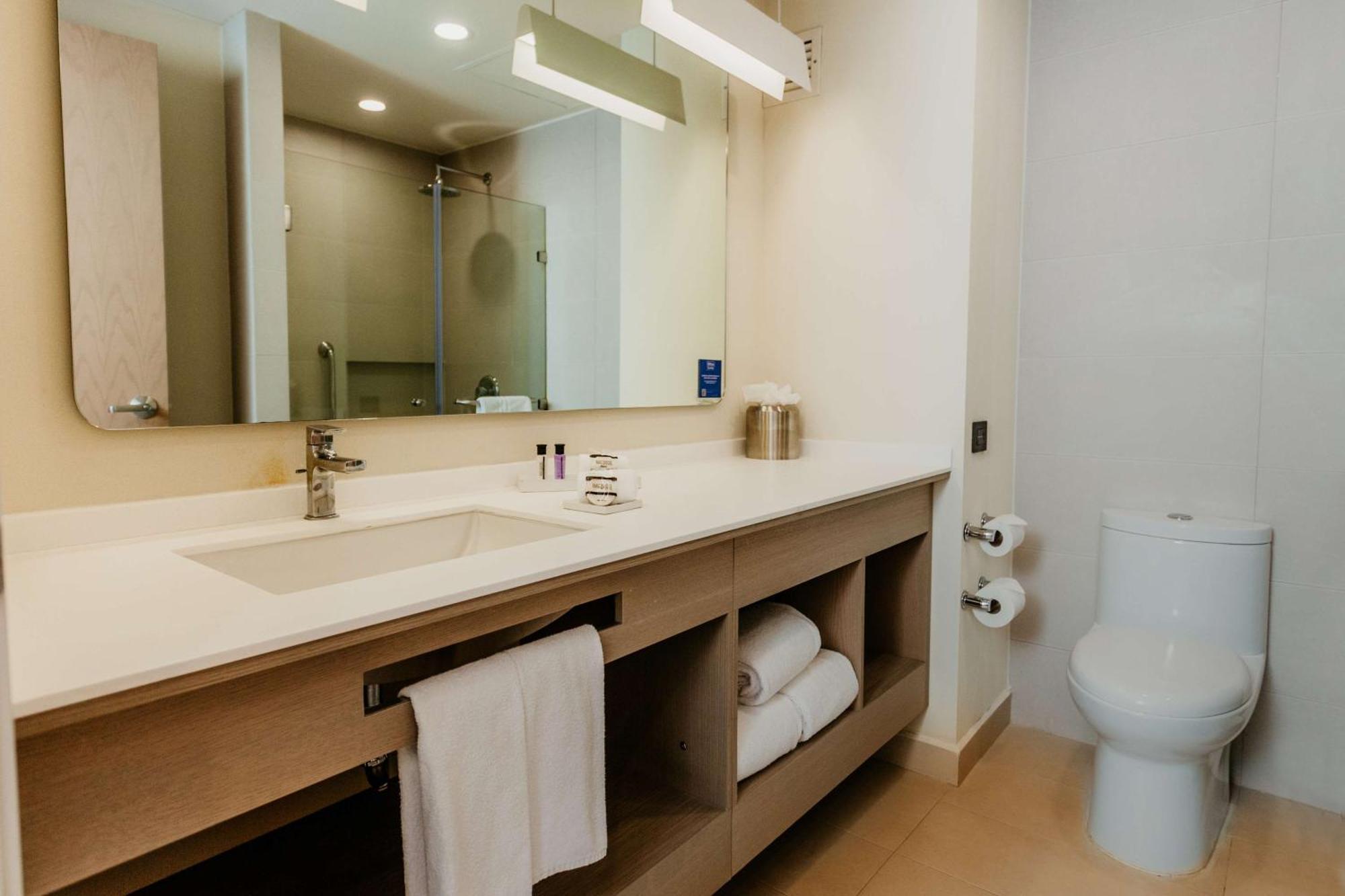 Hilton Garden Inn Silao Aeropuerto Bajio Екстер'єр фото