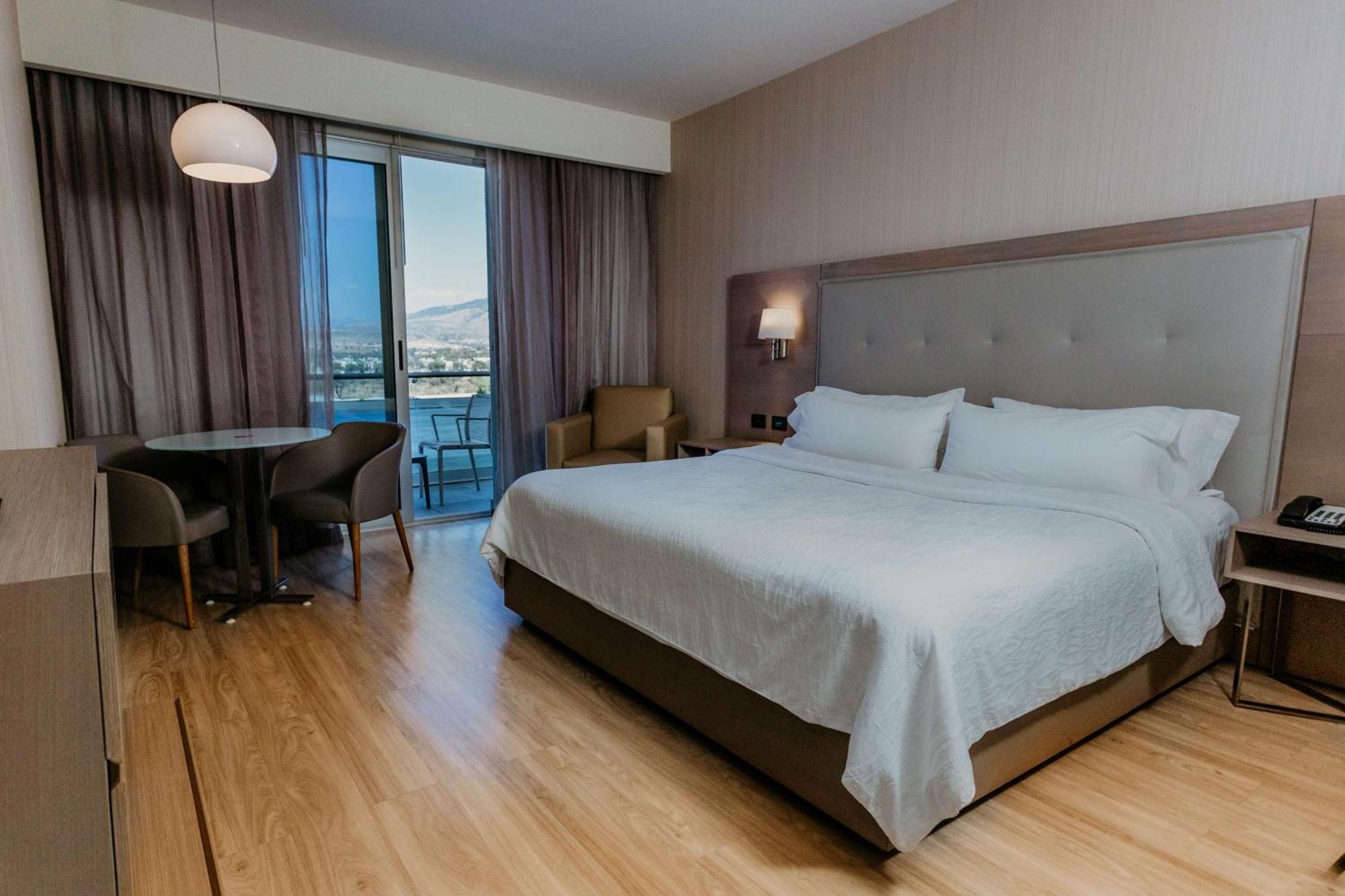 Hilton Garden Inn Silao Aeropuerto Bajio Екстер'єр фото