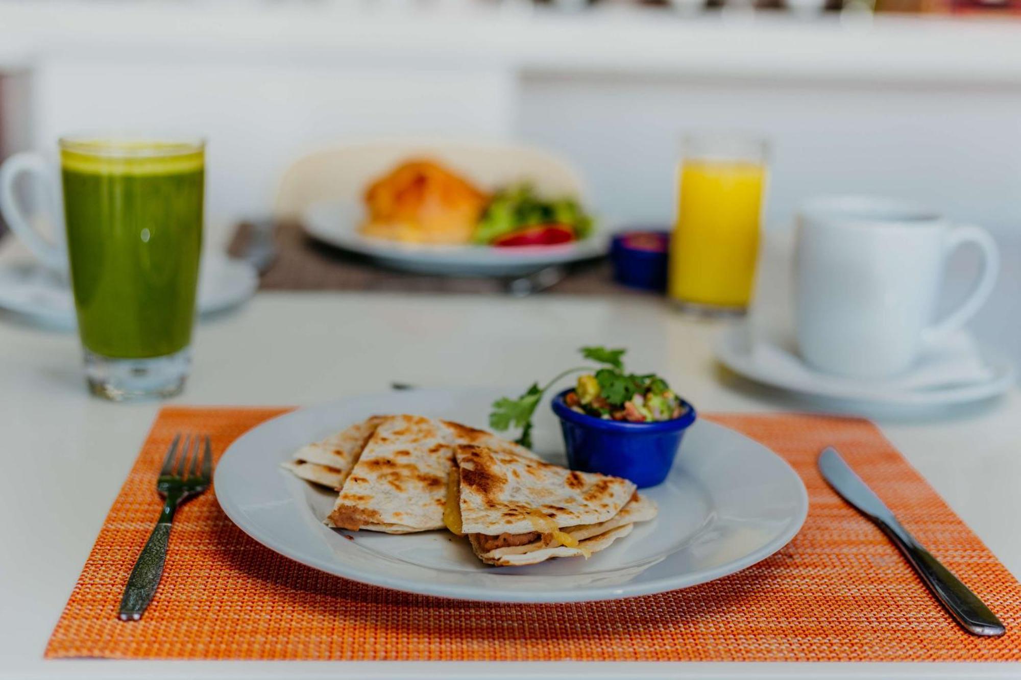 Hilton Garden Inn Silao Aeropuerto Bajio Екстер'єр фото